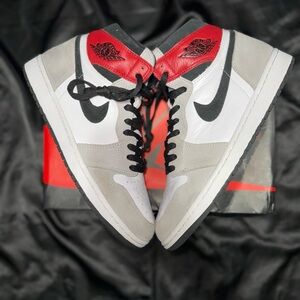 Air Jordan 1 “Smoke grey”